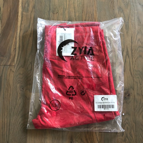 ZYIA Pants & Jumpsuits Zyia Red Lined Battleship Pocket Drawstring